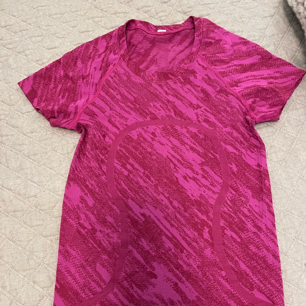 Lululemon Swiftly Tech